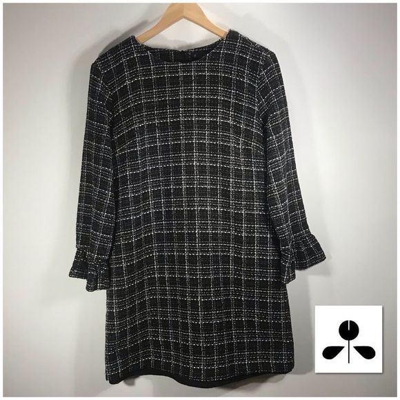 Charlie Paige long sleeve Dress - Picture 8 of 8